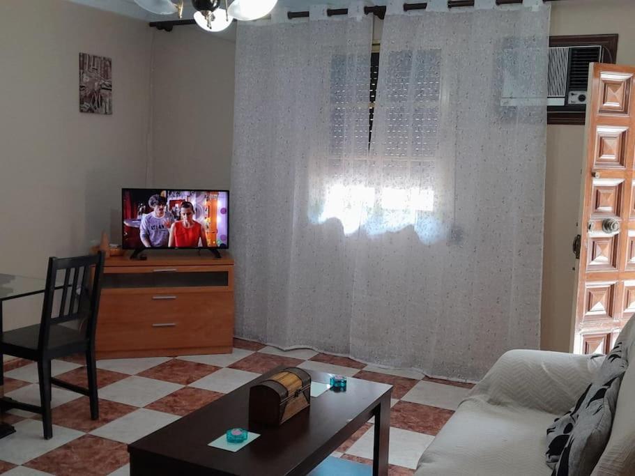 Ferienwohnung Disfruta De Un Barrio Tranquilo Alcalá de Guadaira Exterior foto