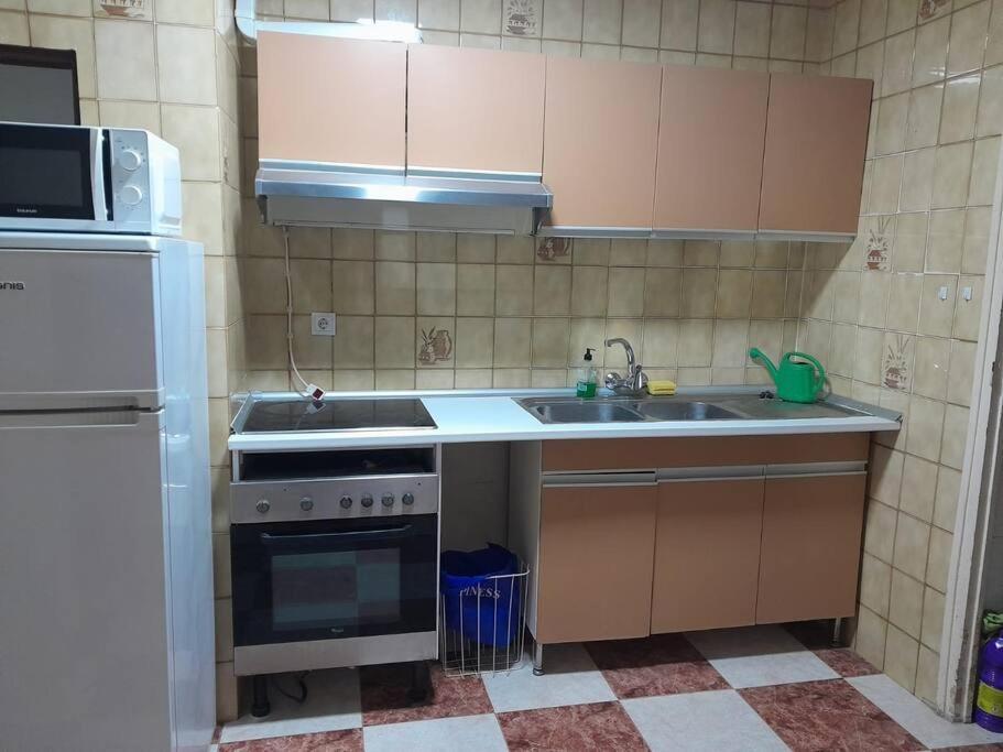 Ferienwohnung Disfruta De Un Barrio Tranquilo Alcalá de Guadaira Exterior foto